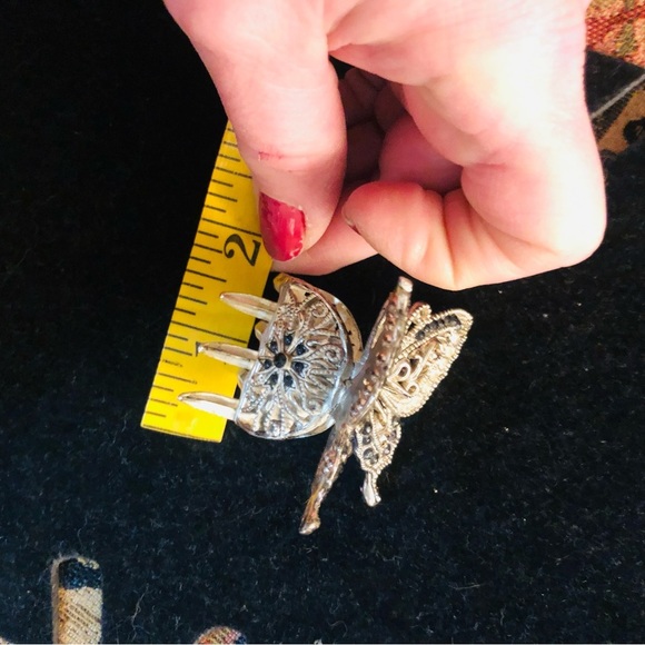 SILVER clear Rhinestone butterfly Hair clamps set of two like new - Picture 15 of 16